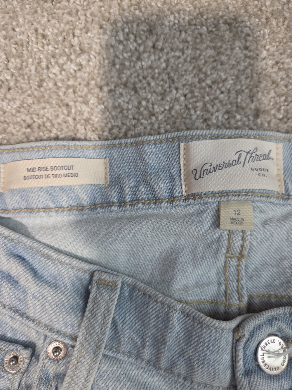 Universal Thread Light Blue Mid Rise Boot Cut Jeans - Picture 2 of 6